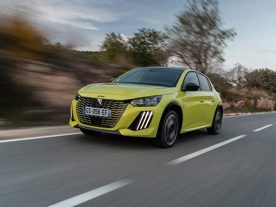 Peugeot 208 50kWh EV Style 100kW